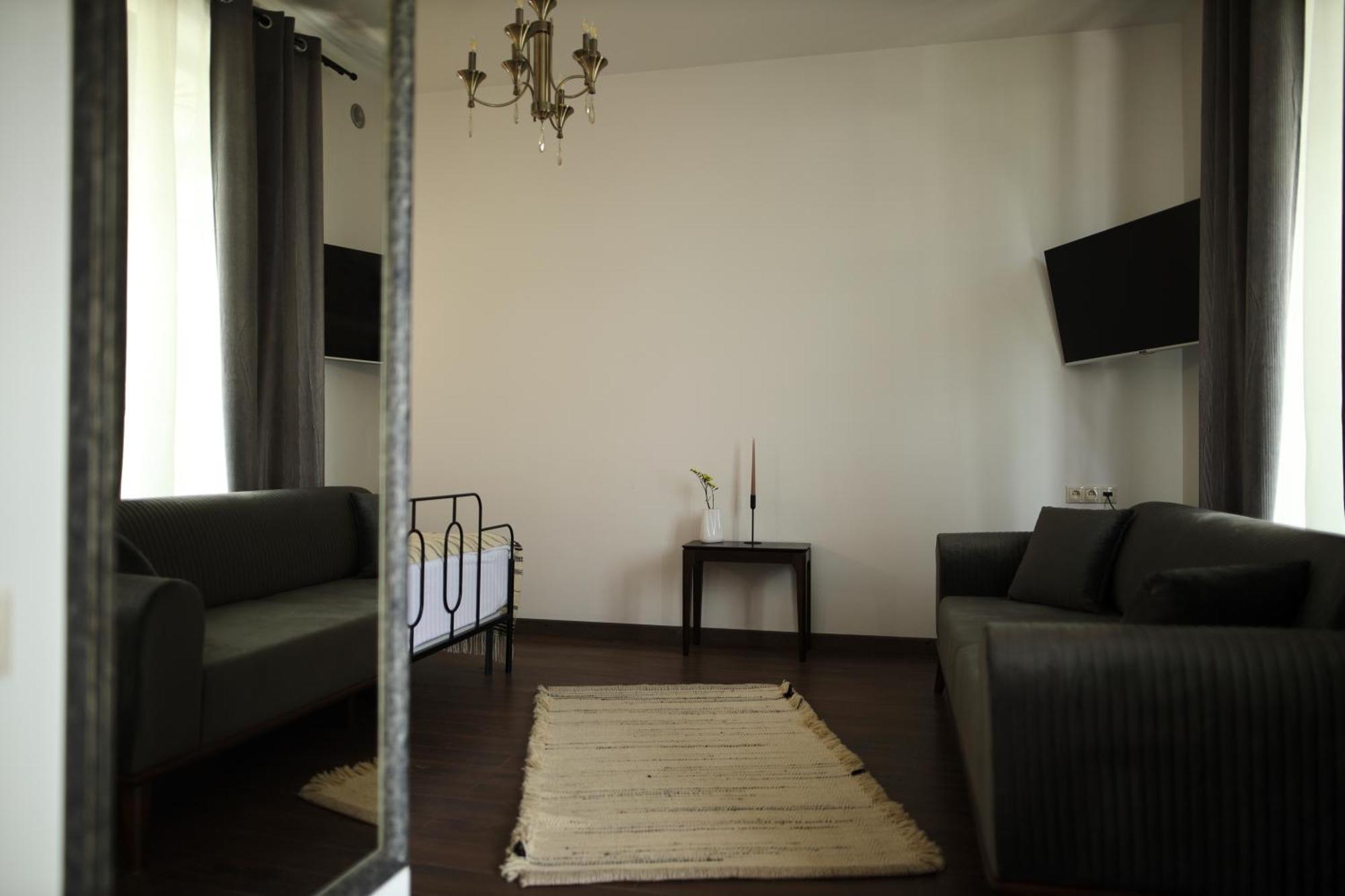 Redroof Country House Hotel Goris Exterior foto