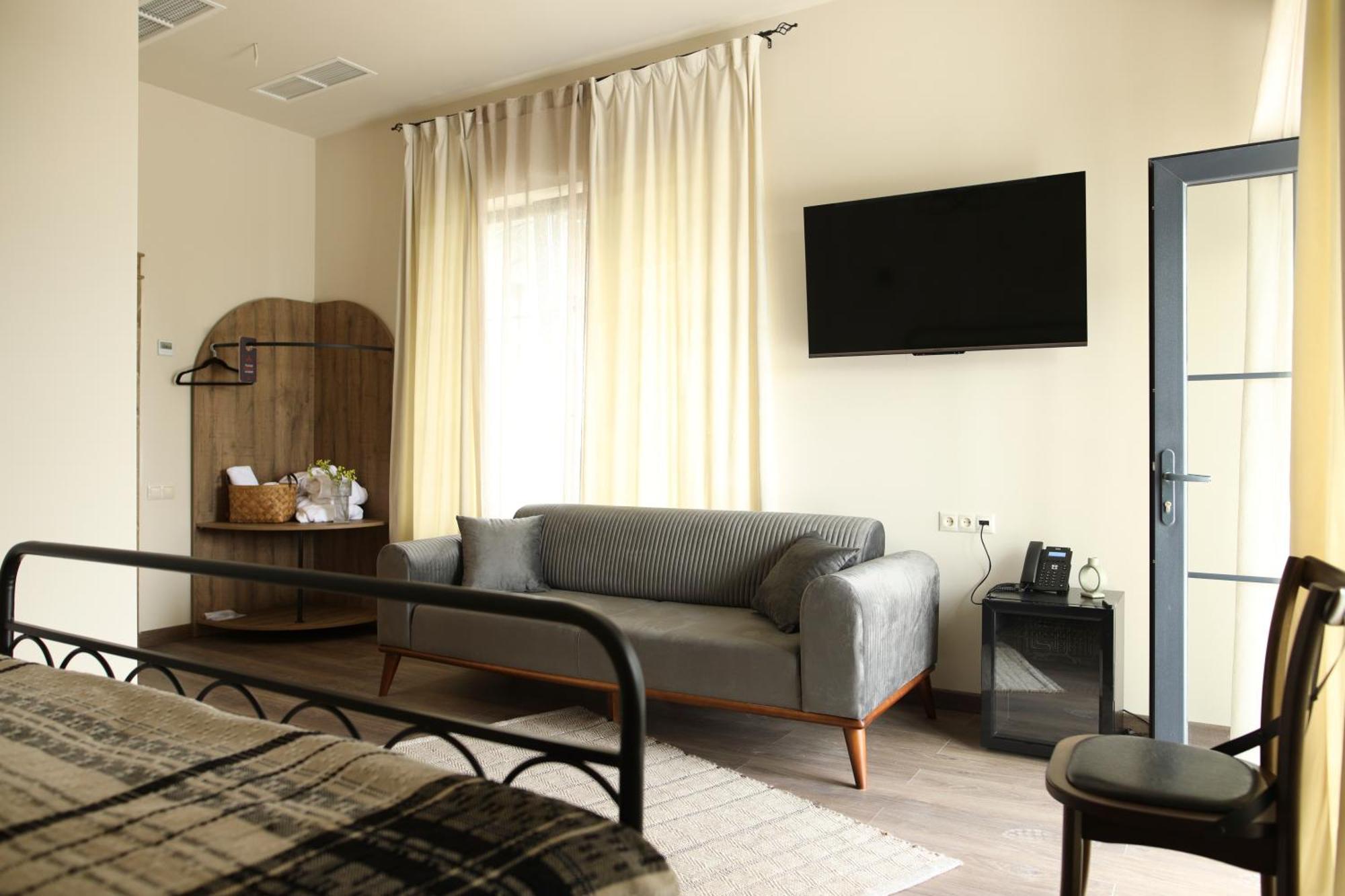 Redroof Country House Hotel Goris Exterior foto